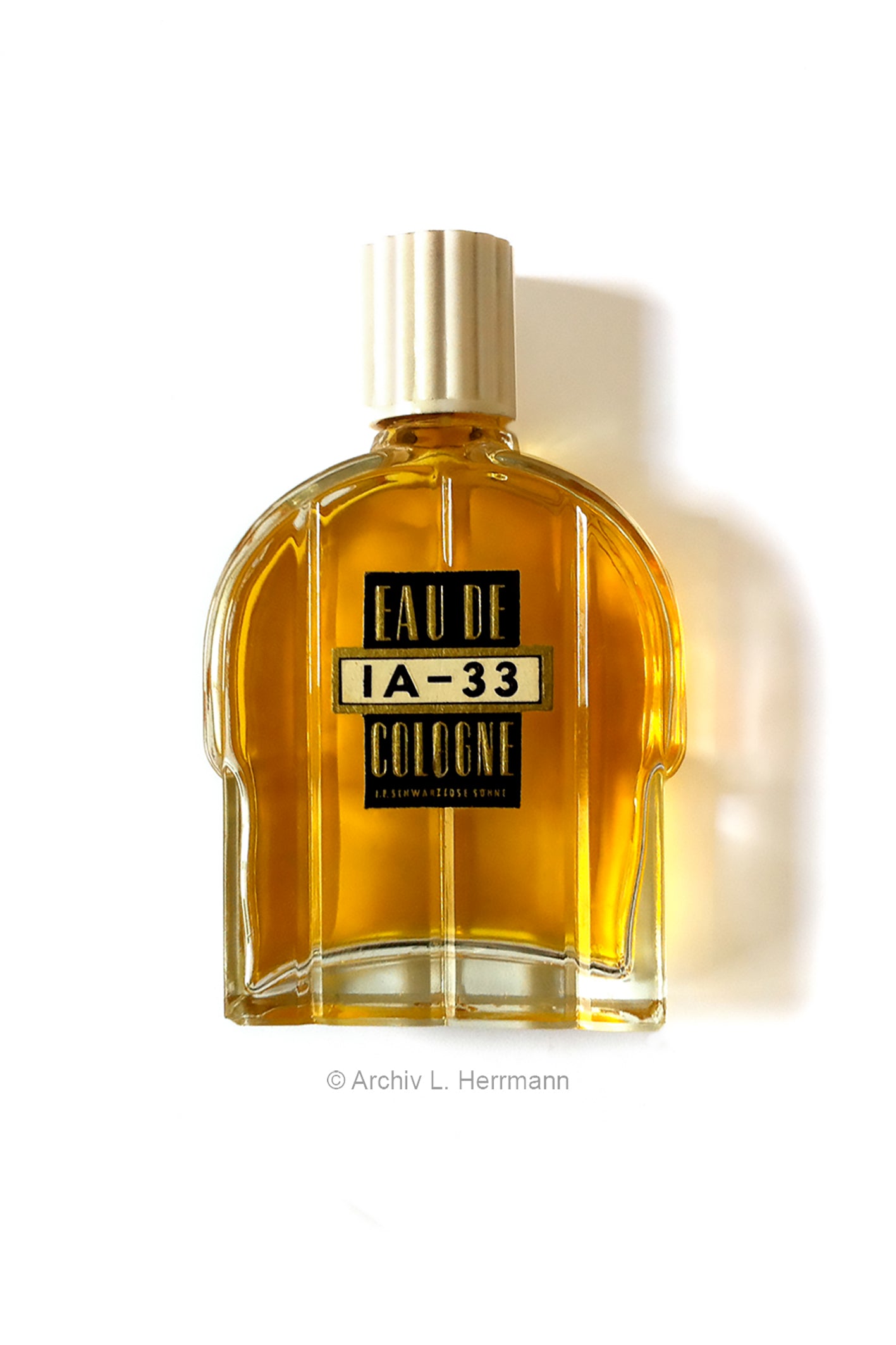 香水(ユニセックス) Schwarzlose Berlin 1A-33 50ml 1A-33 – J.F.S. Parfums Berlin GmbH & Co. KG