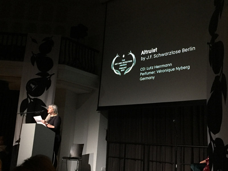 ART AND OLFACTION AWARD